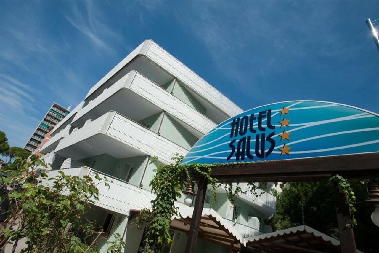 Hotel Salus Lignano Sabbiadoro Buitenkant foto