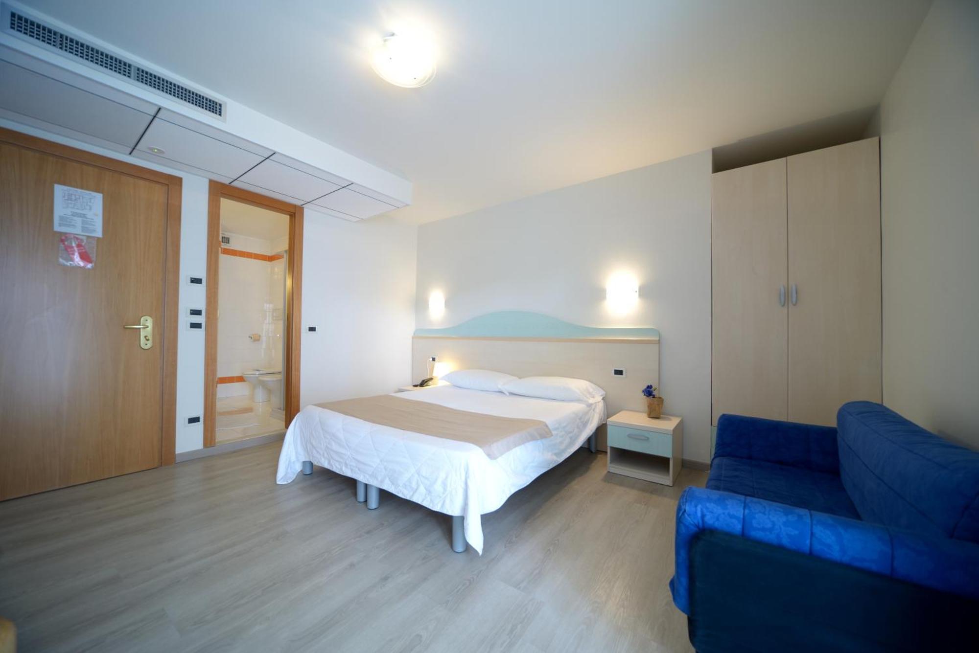 Hotel Salus Lignano Sabbiadoro Buitenkant foto